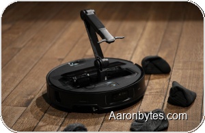 Roborock’s Saros Z70 Adds a 5-Axis Gripper Arm and StarSight 2.0 for Smarter Pickup