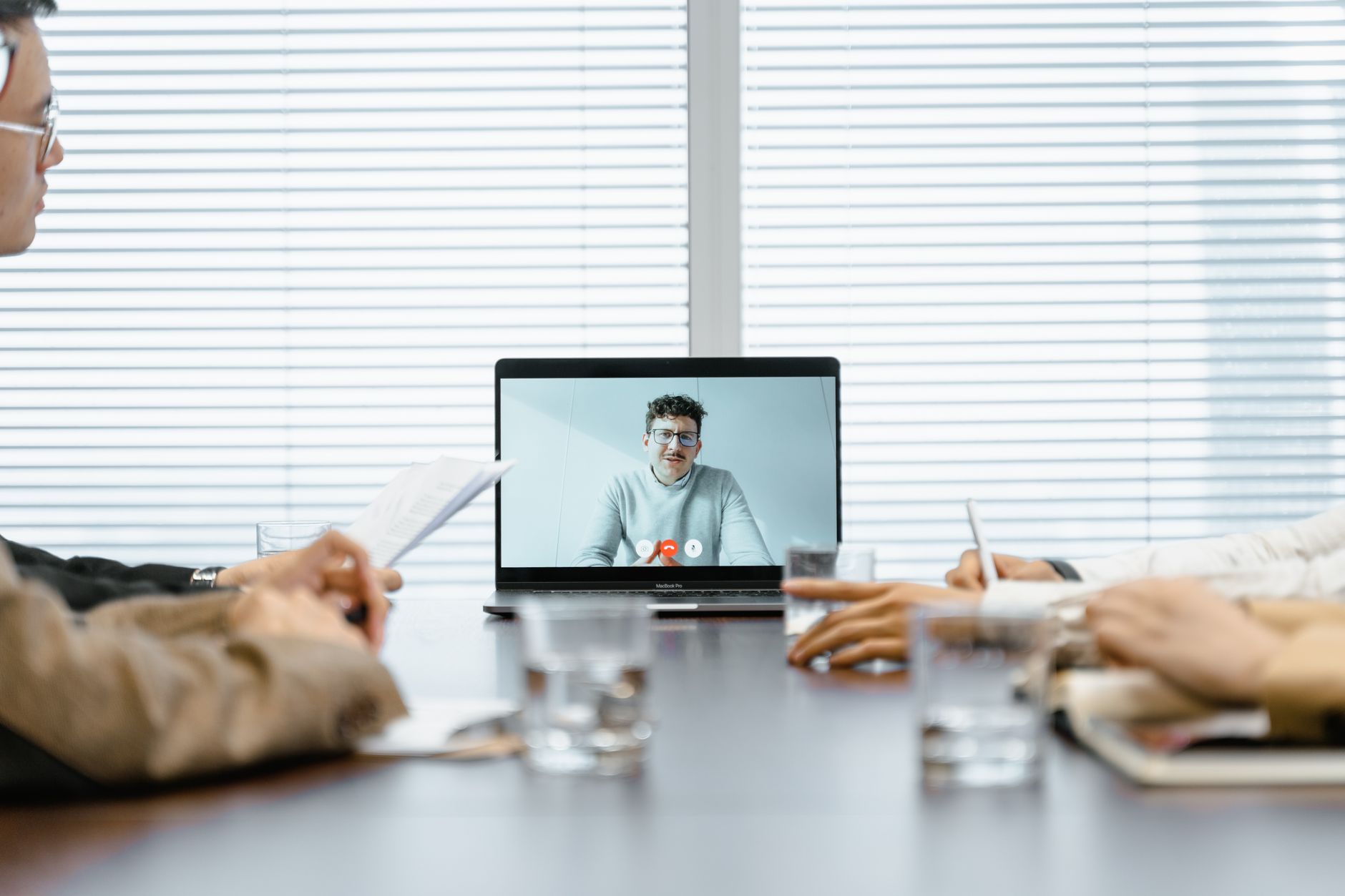 team meeting online